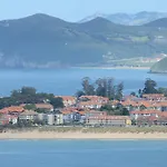 Pineda נוחה